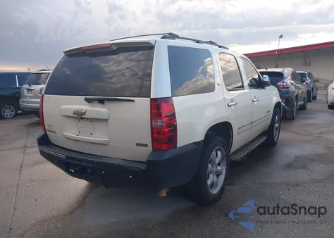 2010 Chevrolet Tahoe Ltz z USA, uszkodzony, nr VIN 1GNUCCE00AR100784